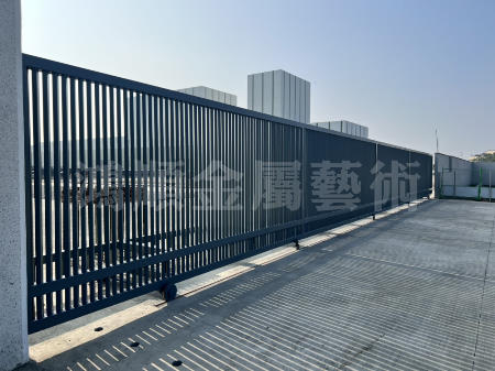 22米長工廠大門